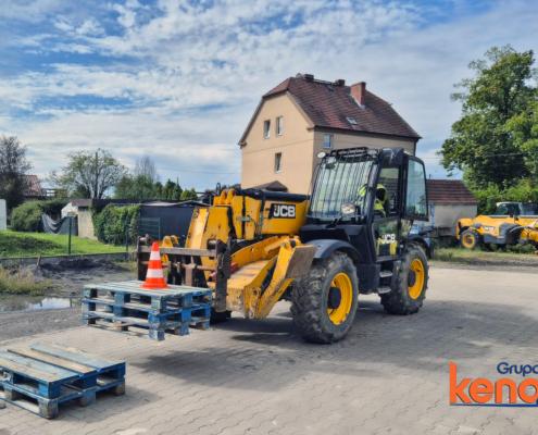 Kurs na ładowarki teleskopowe (JCB, Manitou, Merlo), uprawnienia na ładowarkę UDT.