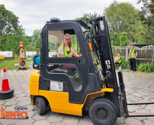Kurs wózek widłowy, uprawnienia operator wózka widłowego UDT. Kurs wózek widłowy, uprawnienia operator wózka widłowego UDT.