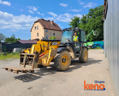 Kurs na ładowarki teleskopowe (JCB, Manitou, Merlo), uprawnienia na ładowarkę UDT. Kurs na ładowarki teleskopowe (JCB, Manitou, Merlo), uprawnienia na ładowarkę UDT.