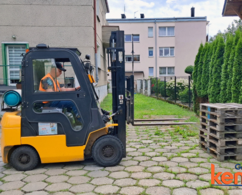 Kurs wózek widłowy, uprawnienia operator wózka widłowego UDT. Kurs wózek widłowy, uprawnienia operator wózka widłowego UDT.